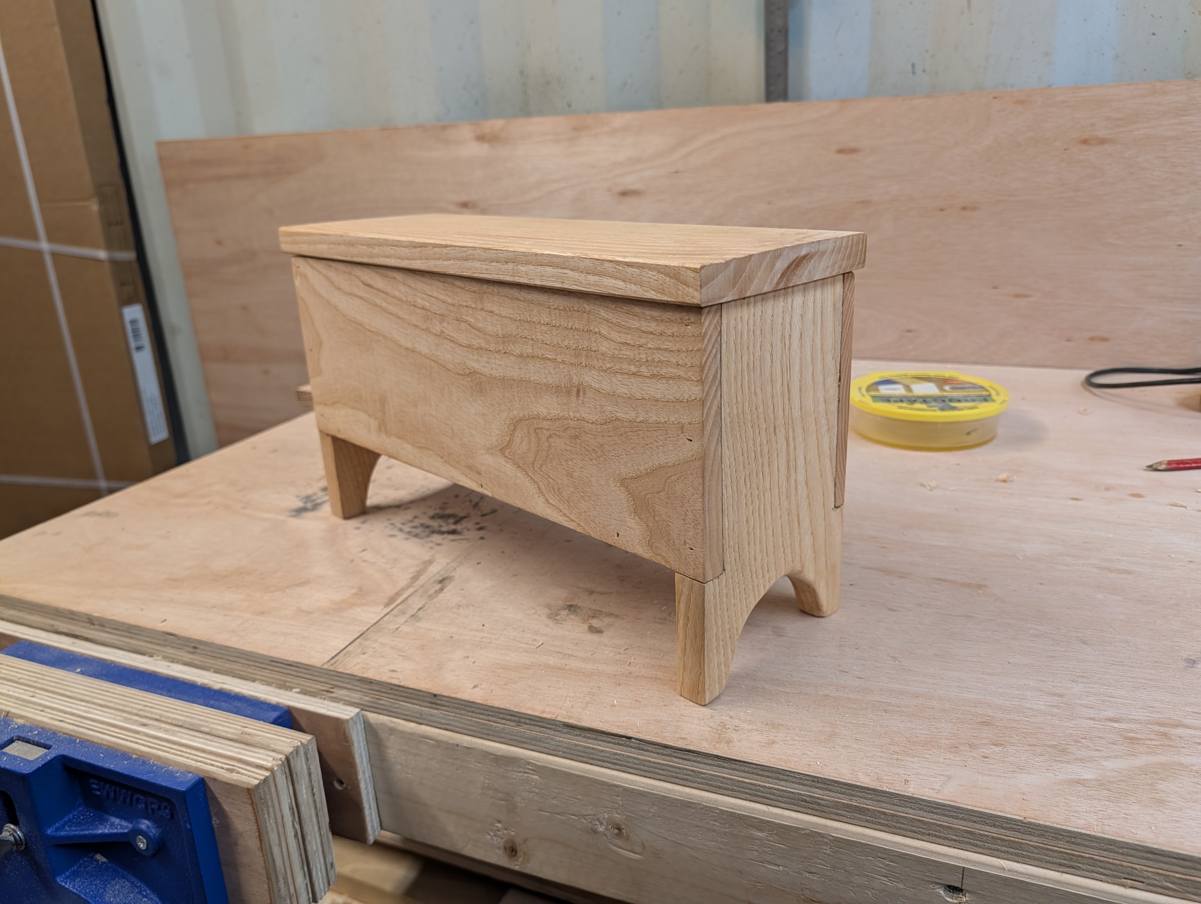 6 board chest